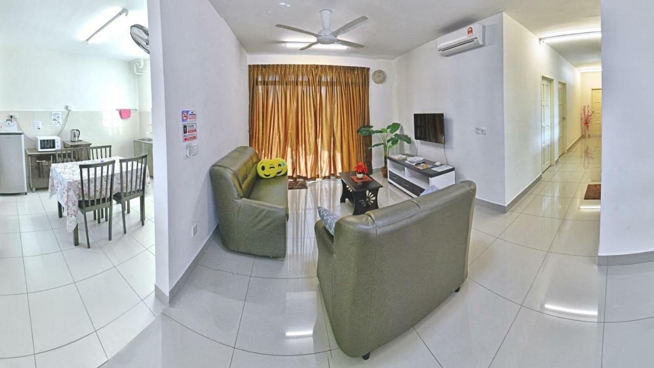 Hits Homestay Bayan Lepas Bagian luar foto